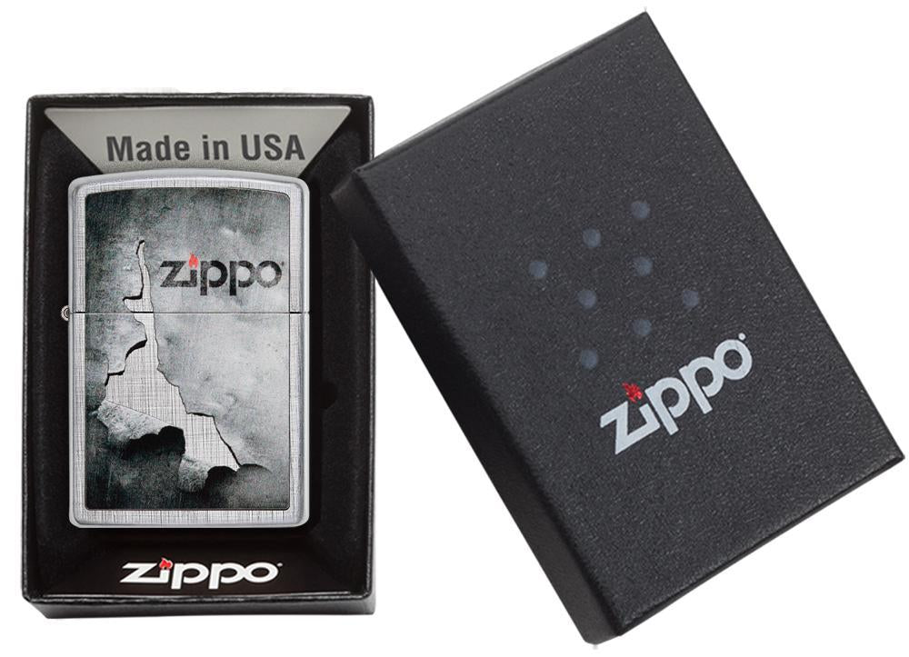 Zippo aansteker chroom Zippo-logo op afbladderend metaal in open doos