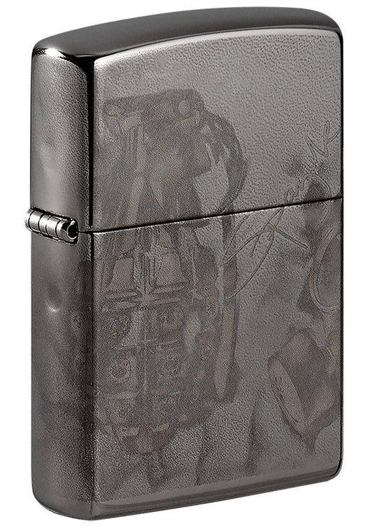 Vooraanzicht 3/4 hoek Zippo-aansteker High Polish Black met ontwerp van kunstenaar Spazuk