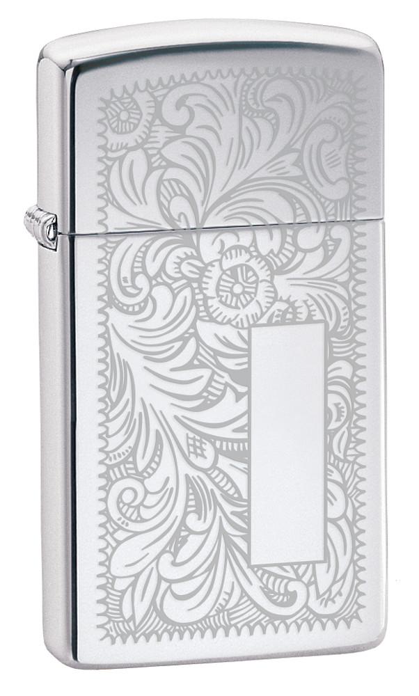Vooraanzicht 3/4 hoek Zippo aansteker Slim Chrome Venetiaans bloemmotief met initiaalplaatje 