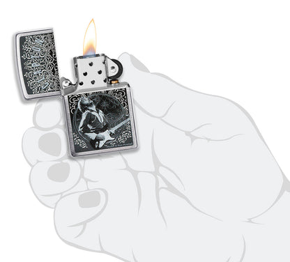 Zippo Aansteker Vooraanzicht Geborsteld Chroom, geopend en aangestoken met Eric Clapton afbeelding van Ron Pownall in gestileerde hand