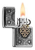  Zippo aansteker chroom Keltische knoop goudkleurig in het midden embleem geopend met vlam