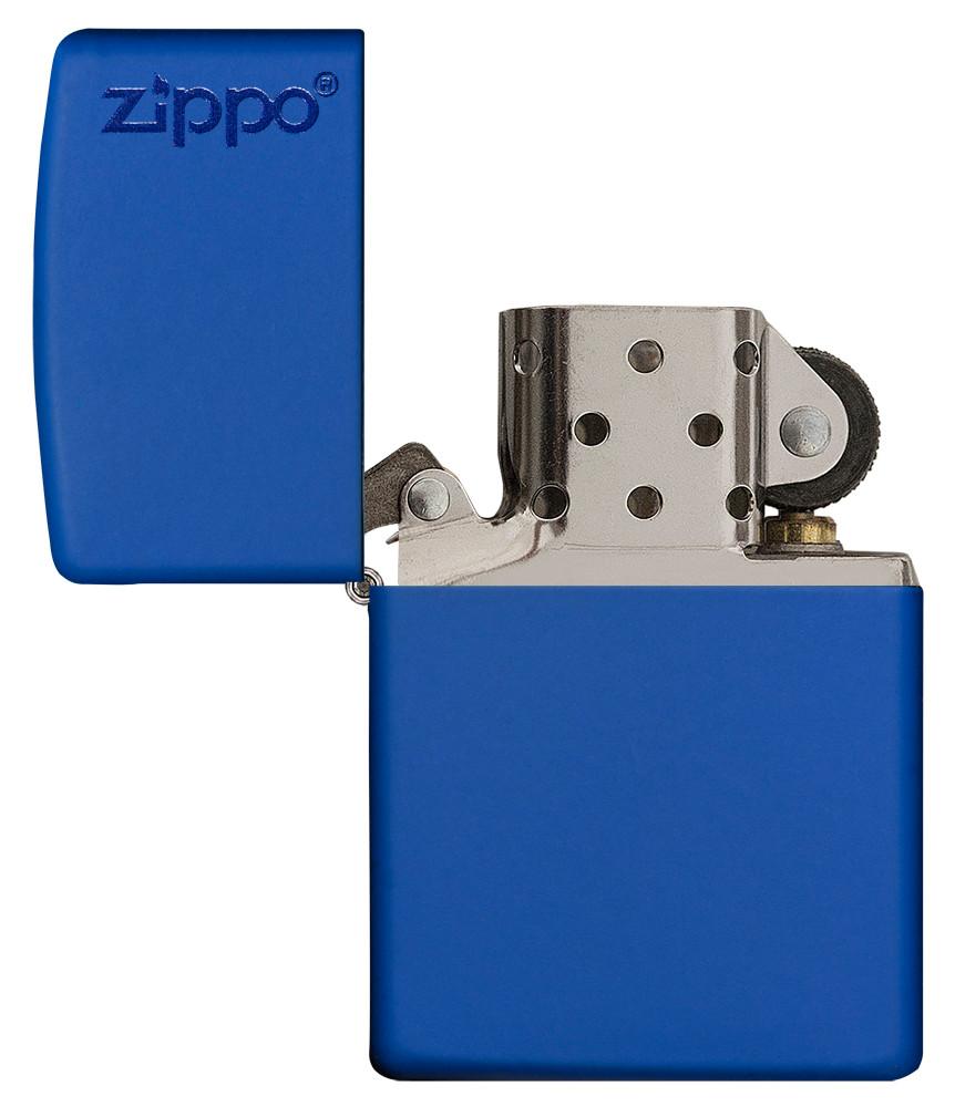 Vooraanzicht Zippo aansteker Royalblau Matte basismodel met Zippo-logo geopend