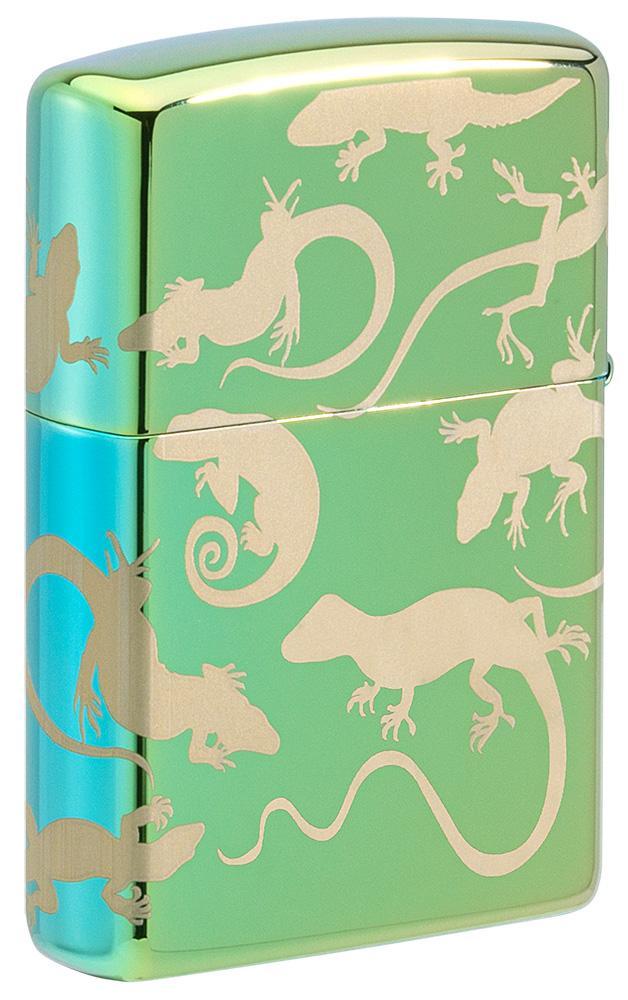 Achteraanzicht 3/4 Hoek Zippo Aansteker 360 Graden Ontwerp in Hoogglans Groen met Veel Gekko's