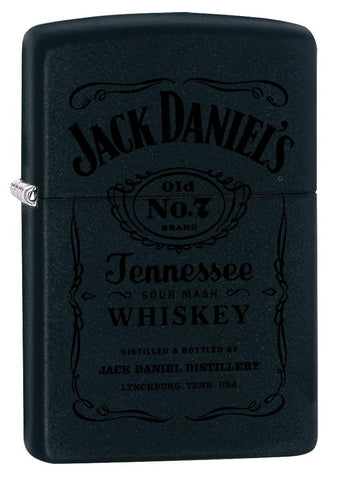 Vooraanzicht 3/4 hoek Zippo-aansteker zwart Jack Daniel's-logo