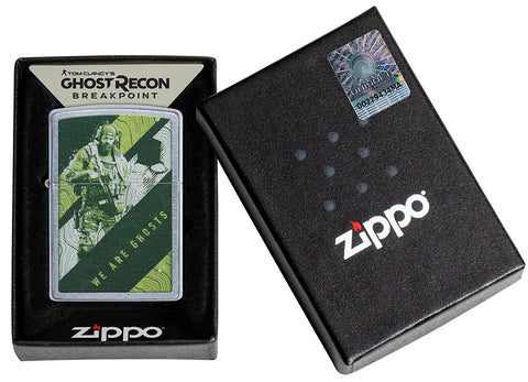 Zippo aansteker Tom Clancy's Ghost Recon® groen camouflage met soldaat in open geschenkverpakking