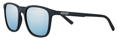 Zippo Zonnebril Vooraanzicht ¾ Hoek met Grijze Lenzen en Smal Vierkant Montuur in Zwart met Wit Zippo Logo